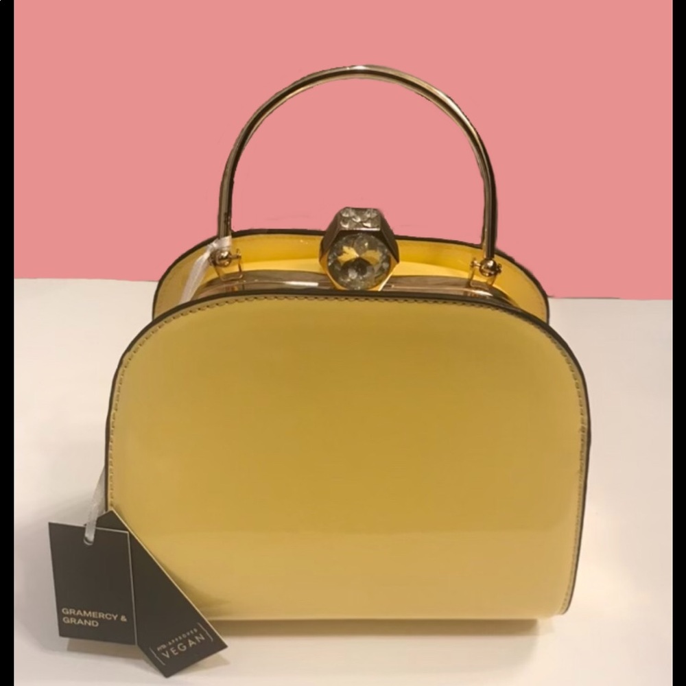 Brand New Vegan Purse 💛